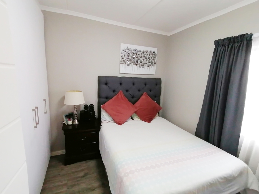 2 Bedroom Property for Sale in Haasendal Western Cape